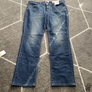 NWT Sonoma super soft stretch straight leg mid rise jeans